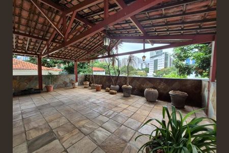 Apartamento à venda com 4 quartos, 300m² em Funcionários, Belo Horizonte