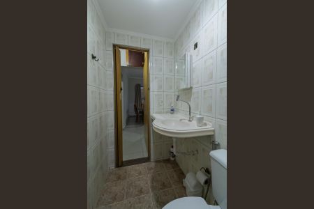 Banheiro de apartamento para alugar com 2 quartos, 53m² em Paulicéia, São Bernardo do Campo