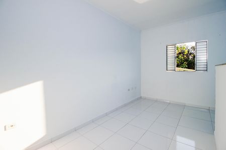 Casa para alugar com 44m², 1 quarto e sem vagaSala/Quarto