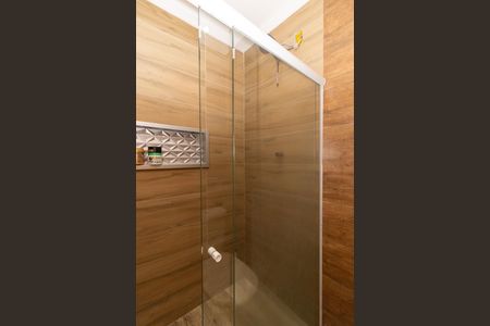 Casa para alugar com 150m², 2 quartos e 1 vaga Casa para alugar com 150m², 2 quartos e 1 vagaBanheiro social