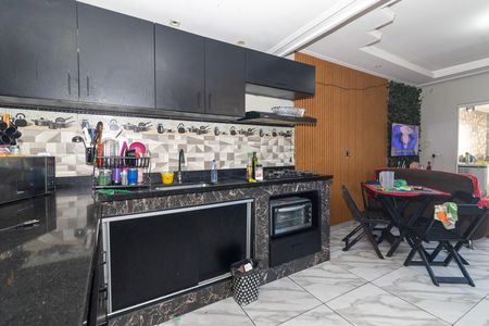 Casa para alugar com 150m², 2 quartos e 1 vaga Casa para alugar com 150m², 2 quartos e 1 vagaCozinha