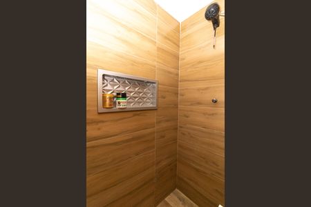Banheiro social de casa para alugar com 2 quartos, 150m² em Realengo, Rio de Janeiro