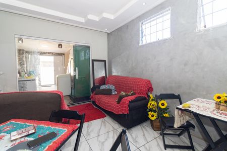 Casa para alugar com 150m², 2 quartos e 1 vaga Casa para alugar com 150m², 2 quartos e 1 vagaSala