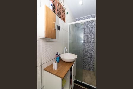 Casa para alugar com 150m², 2 quartos e 1 vaga Casa para alugar com 150m², 2 quartos e 1 vagaBanheiro social
