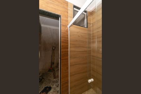 Casa para alugar com 150m², 2 quartos e 1 vaga Casa para alugar com 150m², 2 quartos e 1 vagaBanheiro social
