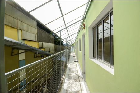 Studio para alugar com 44m², 1 quarto e sem vaga Studio para alugar com 44m², 1 quarto e sem vagaCorredor externo
