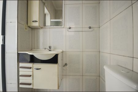 Banheiro de kitnet/studio para alugar com 1 quarto, 44m² em Vila Boacava, São Paulo