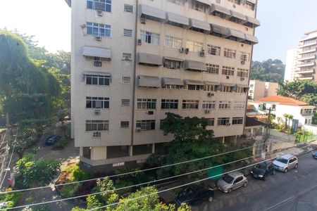 Vista do Quarto 2 de apartamento para alugar com 3 quartos, 105m² em Ingá, Niterói