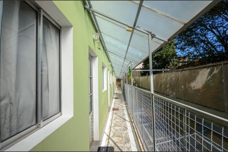 Studio para alugar com 44m², 1 quarto e sem vaga Studio para alugar com 44m², 1 quarto e sem vagaCorredor externo