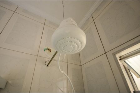 Banheiro de kitnet/studio para alugar com 1 quarto, 44m² em Vila Boacava, São Paulo