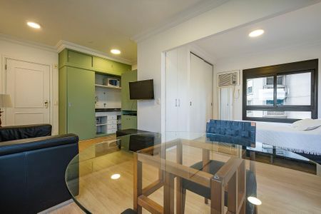 Studio à venda com 38m², 1 quarto e 1 vaga Studio à venda com 38m², 1 quarto e 1 vagaStudio
