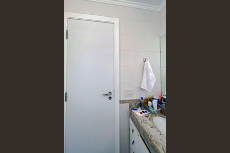 Apartamento à venda com 130m², 3 quartos e 3 vagas Apartamento à venda com 130m², 3 quartos e 3 vagasBanheiro da Suíte 2