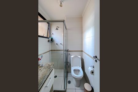 Apartamento à venda com 130m², 3 quartos e 3 vagas Apartamento à venda com 130m², 3 quartos e 3 vagasBanheiro da Suíte 2