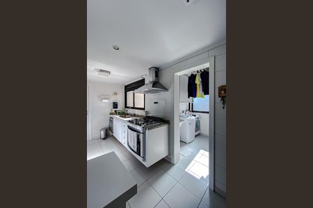 Apartamento à venda com 130m², 3 quartos e 3 vagas Apartamento à venda com 130m², 3 quartos e 3 vagasCozinha