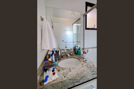 Apartamento à venda com 130m², 3 quartos e 3 vagas Apartamento à venda com 130m², 3 quartos e 3 vagasBanheiro da Suíte 2