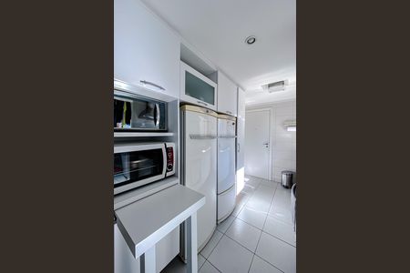 Apartamento à venda com 130m², 3 quartos e 3 vagas Apartamento à venda com 130m², 3 quartos e 3 vagasCozinha