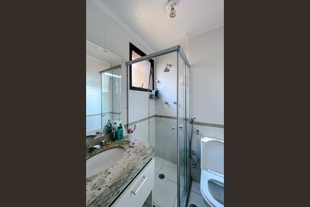 Apartamento à venda com 130m², 3 quartos e 3 vagas Apartamento à venda com 130m², 3 quartos e 3 vagasBanheiro da Suíte 2