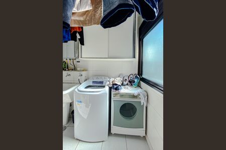 Apartamento à venda com 130m², 3 quartos e 3 vagas Apartamento à venda com 130m², 3 quartos e 3 vagasÁrea de Serviço