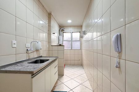 Cozinha de apartamento para alugar com 1 quarto, 25m² em Vila Santa Rita de Cassia, São Bernardo do Campo