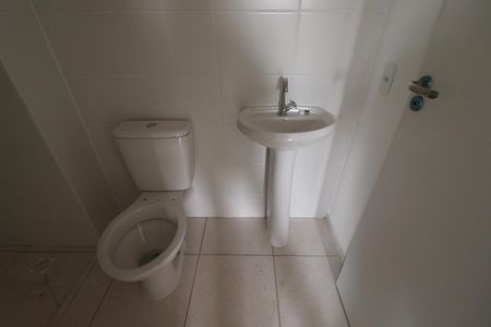 Banheiro de apartamento para alugar com 2 quartos, 48m² em Maubisa, Ribeirão Preto