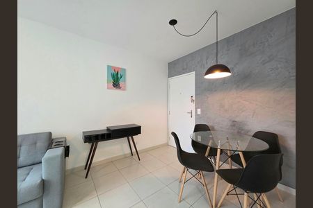 Apartamento para alugar com 42m², 1 quarto e sem vaga Apartamento para alugar com 42m², 1 quarto e sem vagaSala