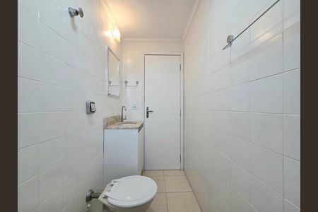 Banheiro de apartamento para alugar com 1 quarto, 42m² em Indianópolis, São Paulo