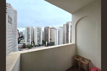 Varanda de apartamento para alugar com 1 quarto, 42m² em Indianópolis, São Paulo