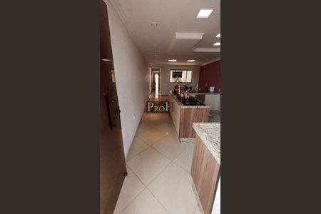 Casa à venda com 3 quartos, 240m² em Vila Guaraciaba, Santo André