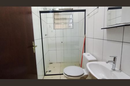 Casa para alugar com 30m², 1 quarto e 1 vagaBanheiro 
