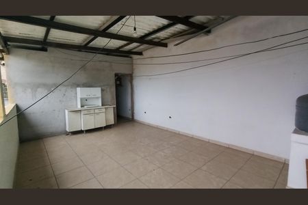 Casa para alugar com 30m², 1 quarto e 1 vagaÁrea de churrasco/serviço 