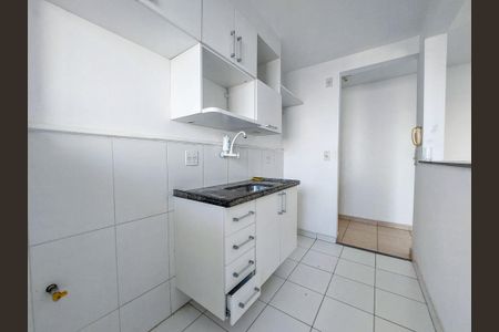 Cozinha de apartamento à venda com 2 quartos, 47m² em Santo Amaro, São Paulo