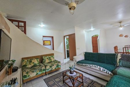 Casa para alugar com 350m², 5 quartos e 2 vagas