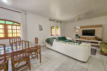 Casa para alugar com 5 quartos, 350m² em Jardim Virginia, Guarujá