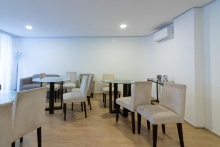 Apartamento para alugar com 62m², 2 quartos e 1 vaga Apartamento para alugar com 62m², 2 quartos e 1 vagaÁrea comum - Salão de festas