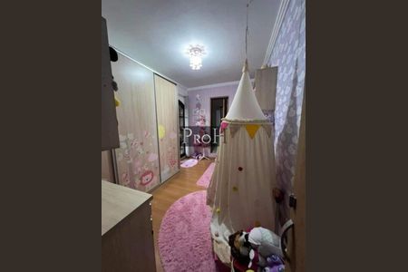 Casa à venda com 3 quartos, 217m² em Jardim do Estádio, Santo André