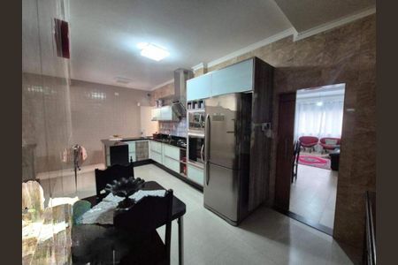 Casa à venda com 2 quartos, 135m² em Cerâmica, São Caetano do Sul