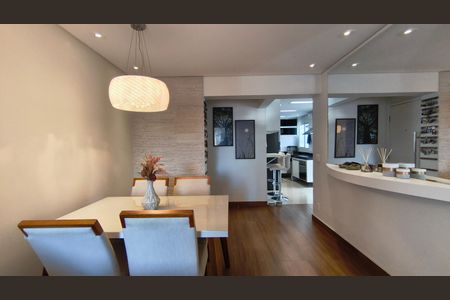 Apartamento à venda com 80m², 2 quartos e 1 vaga Apartamento à venda com 80m², 2 quartos e 1 vagaSala