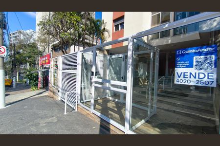 Apartamento à venda com 80m², 2 quartos e 1 vaga Apartamento à venda com 80m², 2 quartos e 1 vagaFachada + Plaquinha