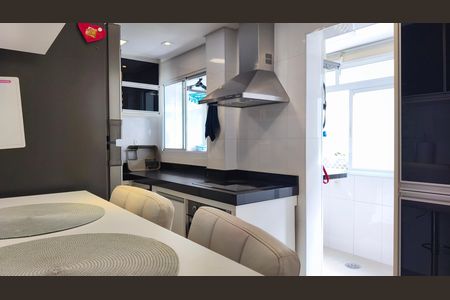 Apartamento à venda com 80m², 2 quartos e 1 vaga Apartamento à venda com 80m², 2 quartos e 1 vagaCozinha