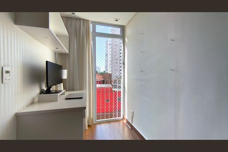 Apartamento à venda com 80m², 2 quartos e 1 vaga Apartamento à venda com 80m², 2 quartos e 1 vagaSala