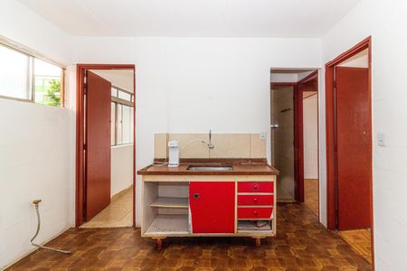 Cozinha de apartamento para alugar com 2 quartos, 56m² em Conjunto Habitacional Brigadeiro Faria Lima, São Paulo