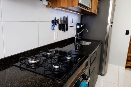 Cozinha de apartamento à venda com 2 quartos, 56m² em Continental, Osasco