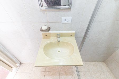 Banheiro de apartamento para alugar com 1 quarto, 27m² em Vila Prudente, São Paulo