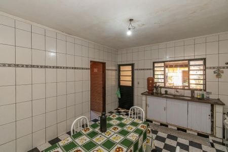 Casa à venda com 250m², 3 quartos e 1 vaga Casa à venda com 250m², 3 quartos e 1 vagaCozinha
