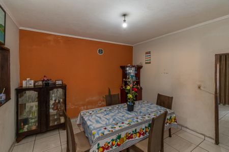 Casa à venda com 250m², 3 quartos e 1 vaga Casa à venda com 250m², 3 quartos e 1 vagaSala de Jantar