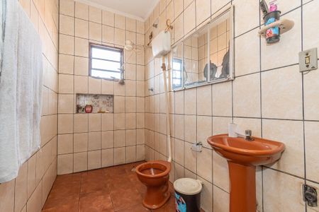 Casa à venda com 250m², 3 quartos e 1 vaga Casa à venda com 250m², 3 quartos e 1 vagaBanheiro da Suíte 2