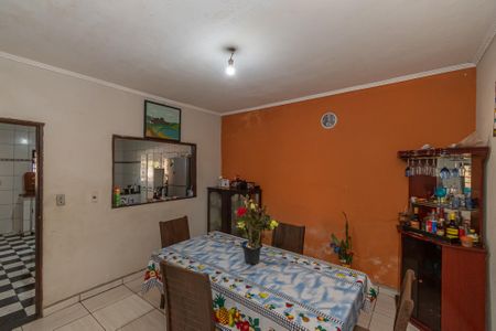 Casa à venda com 250m², 3 quartos e 1 vaga Casa à venda com 250m², 3 quartos e 1 vagaSala de Jantar