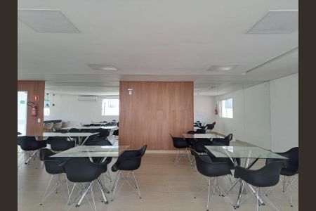 Apartamento à venda com 55m², 2 quartos e 1 vaga Apartamento à venda com 55m², 2 quartos e 1 vagaÁrea Comum - Salão de Festas