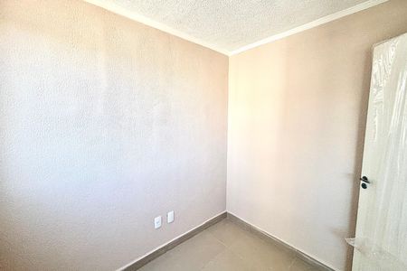 Quarto 1 de apartamento para alugar com 2 quartos, 34m² em Vila Silvia, São Paulo