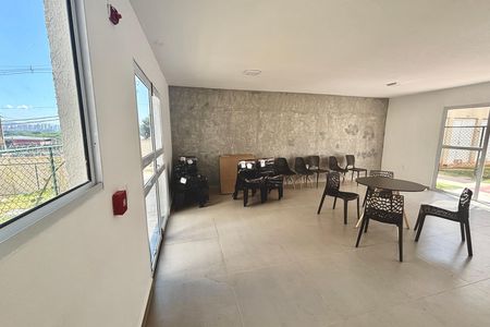 Apartamento para alugar com 34m², 2 quartos e sem vaga Apartamento para alugar com 34m², 2 quartos e sem vagaÁrea comum - Salão de festas
